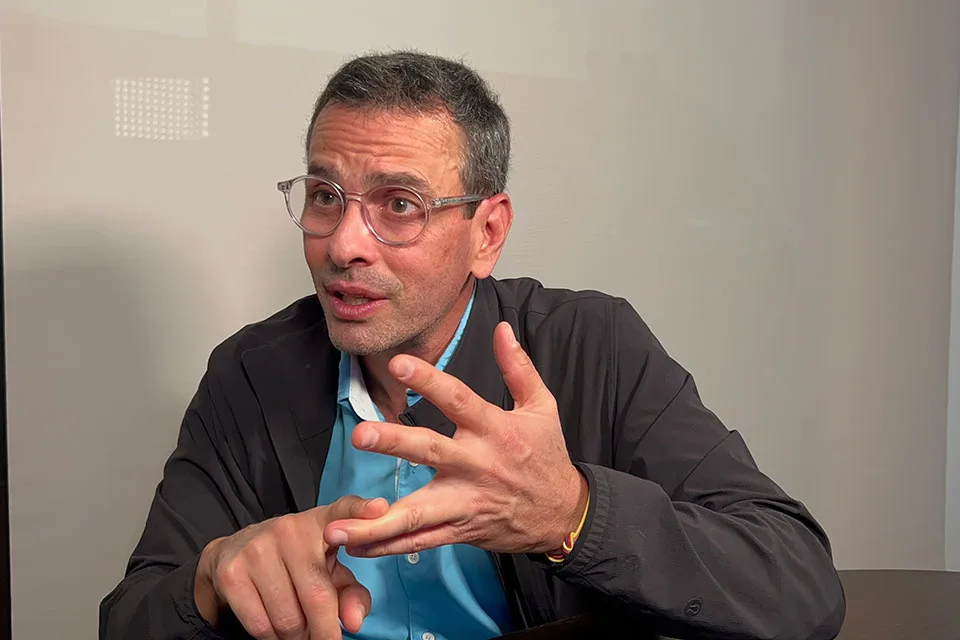 Capriles exige centrar negociación en fijar fecha de presidenciales