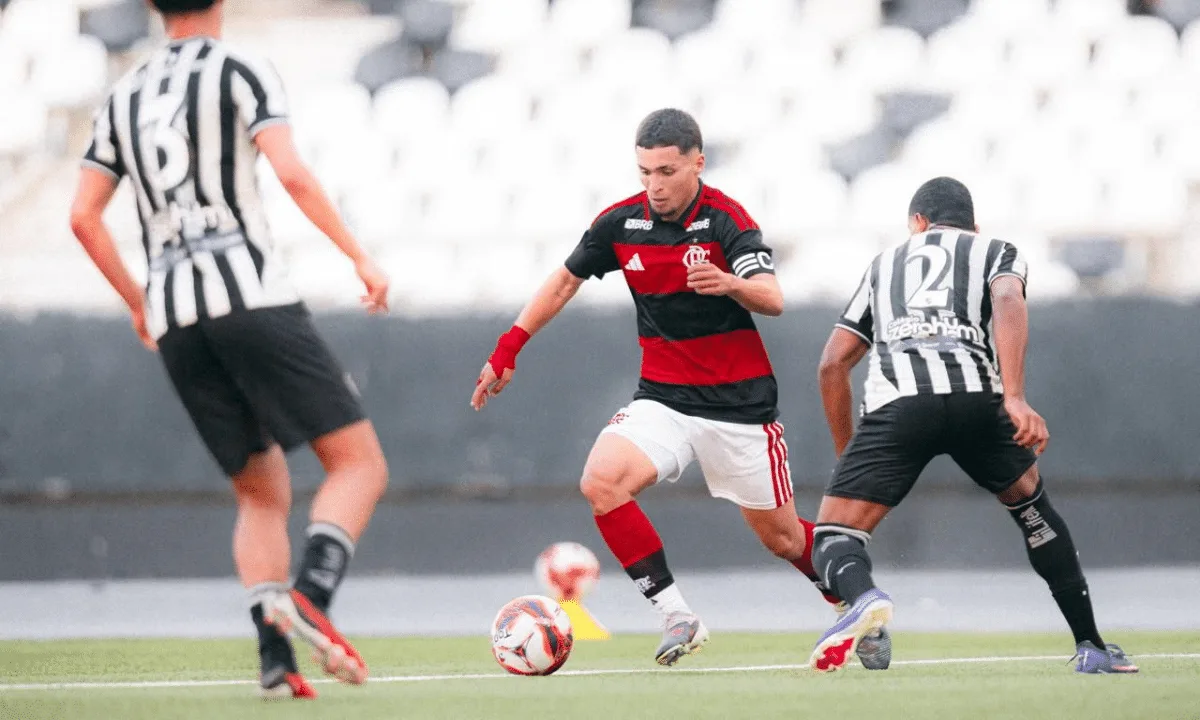 Botafogo vira, mas Flamengo busca empate em clássico no Brasileiro Sub-17