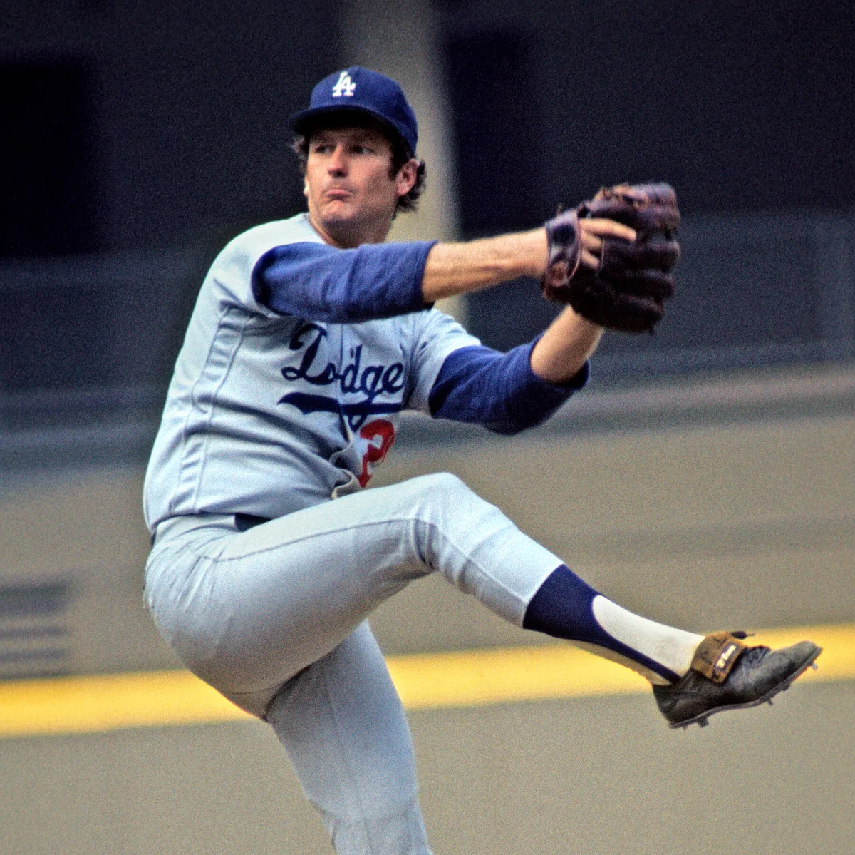 Tommy John, Pitcher Who Gave His Name to Career-Saving Surgery, Dies at 83
