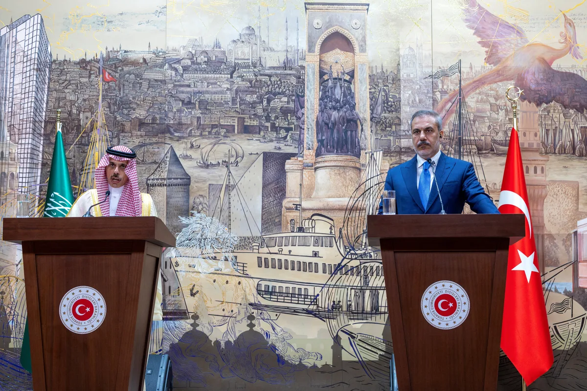 Turquía condenó los ataques hutíes y no descartó apoyar a Arabia Saudita a través del acuerdo de Defensa de La Meca