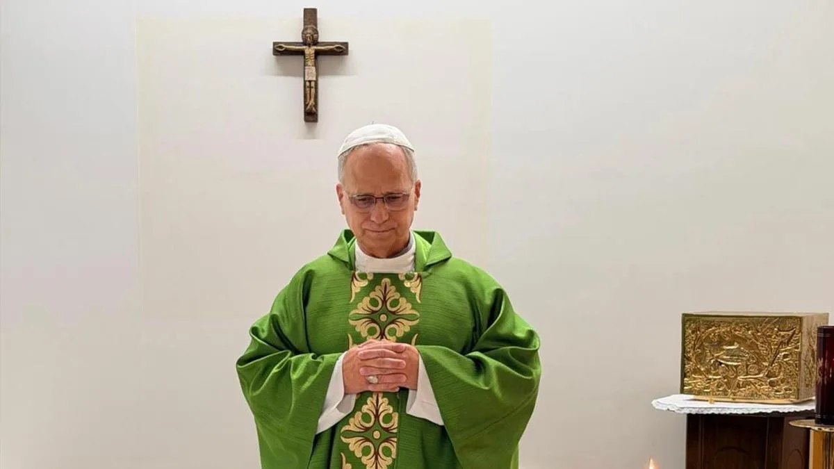 Pope Leo to lead Sunday prayers after lung surgery