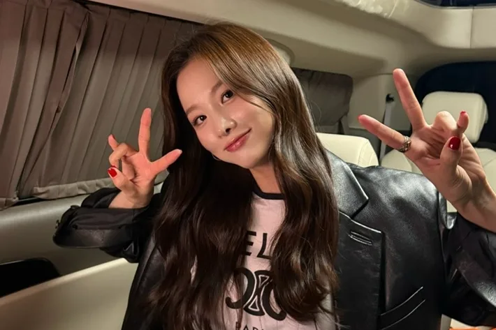 EXID 솔지, 트로트 가수로 컴백…더블 타이틀곡 선보여