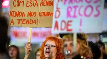 Manifestantes pela habitação no Porto vão montar tendas para continuar protesto
