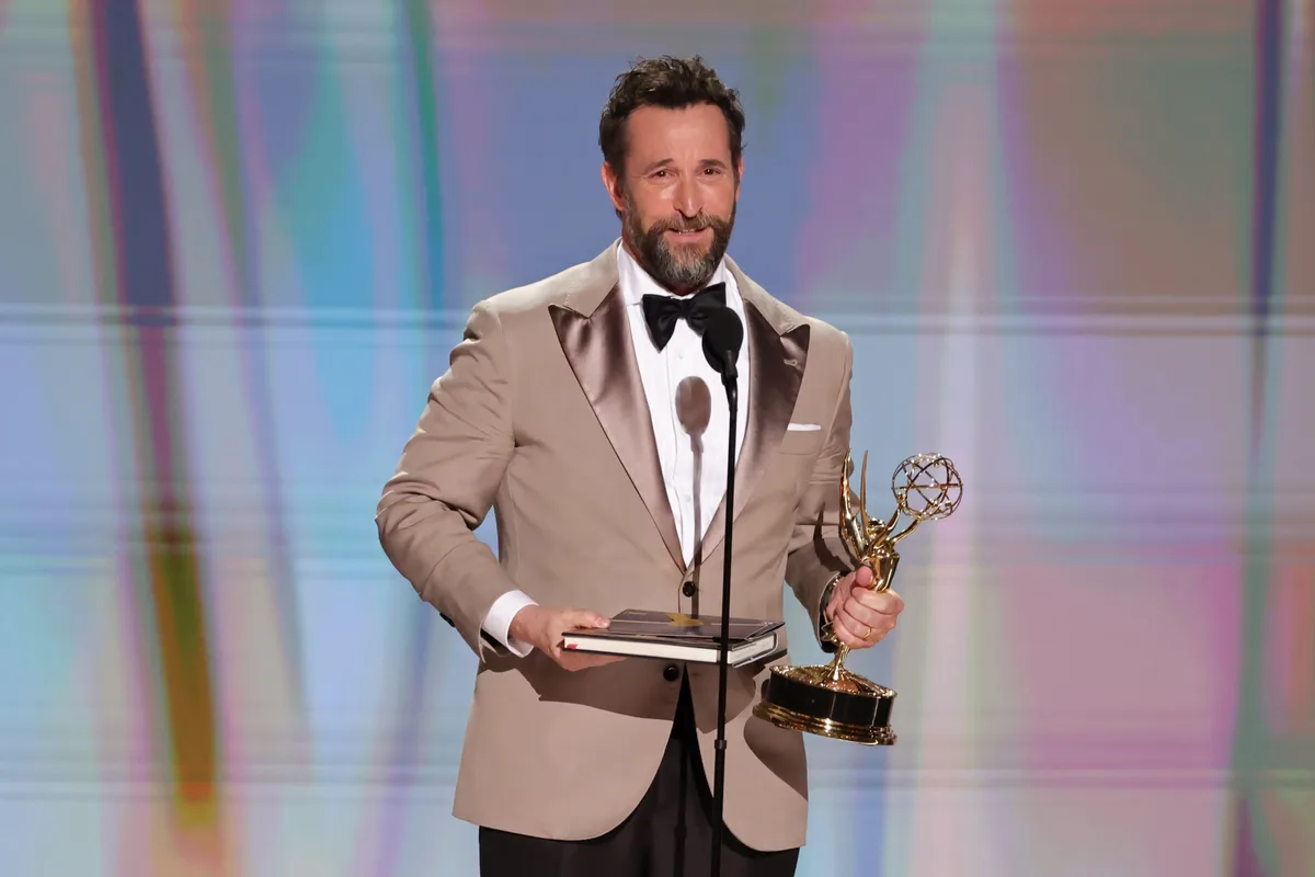 ‘The Pitt’s Noah Wyle Touts Local Roots After Repeat Emmy Win: “I’m A Hollywood Kid, Raised On Television”
