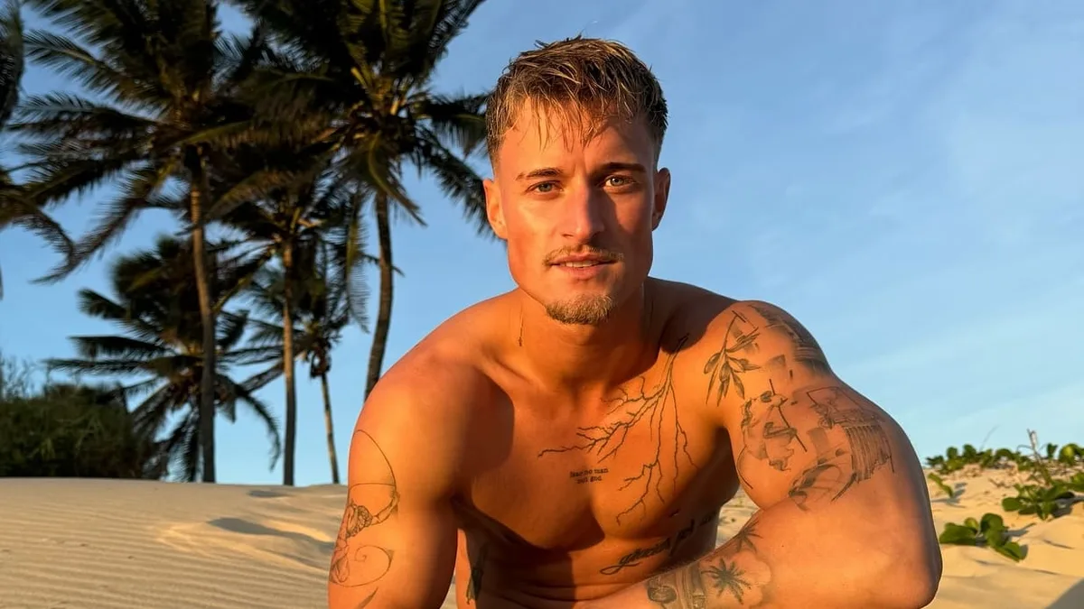 Mit seiner Ex! - Ist Fame Fighter Laurenz längst wieder vergeben?