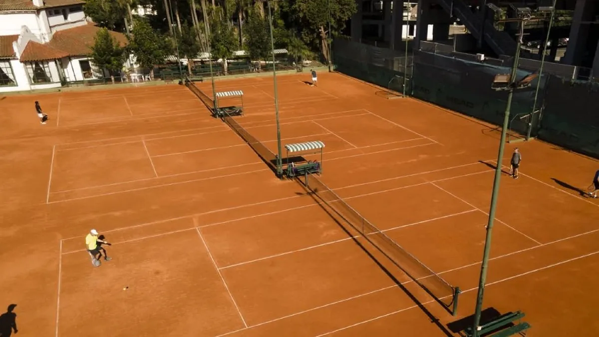Deportes Racionales: más de un siglo de tenis y una identidad que se transmite de generación en generación
