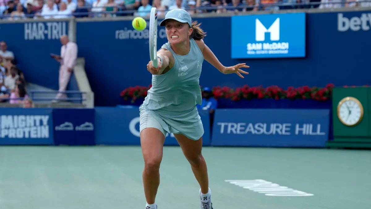 Iga Swiatek downs Elena Rybakina in straight sets to win NBO women’s title