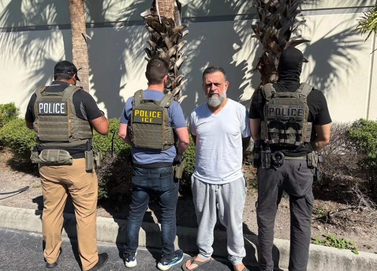 Policial civil aposentado de SC é preso pelo ICE nos EUA após fugir da Justiça brasileira