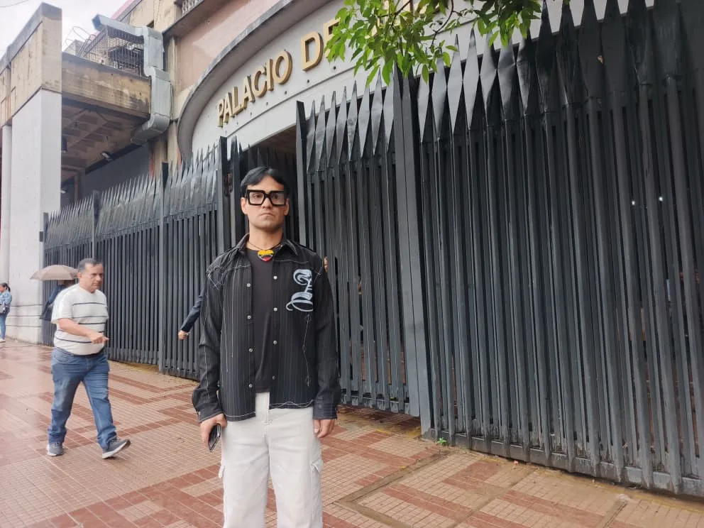 Jonathan Carrillo es el último periodista judicializado