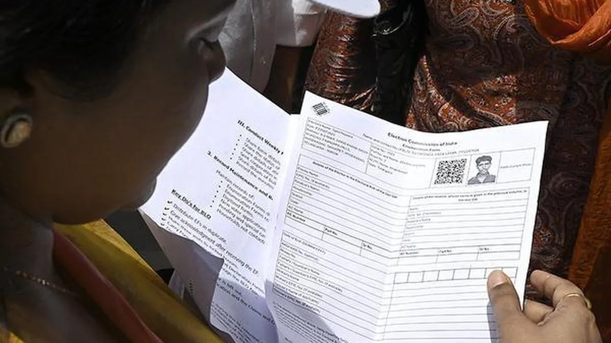 3,400 SIR forms found at Navi Mumbai photocopy shop, 5 BLOs suspended; Sena (UBT)-BJP men clash