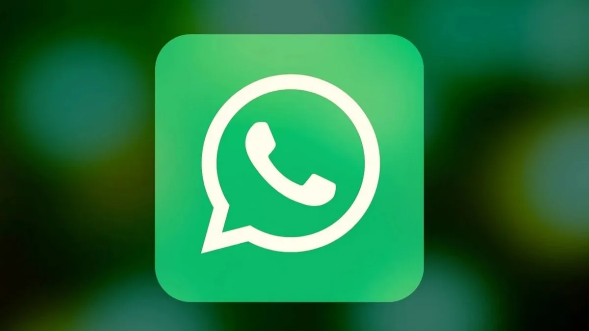WhatsApp usará IA para rellenar los bordes de tus imágenes y adaptarlas a pantalla completa: así será la nueva función