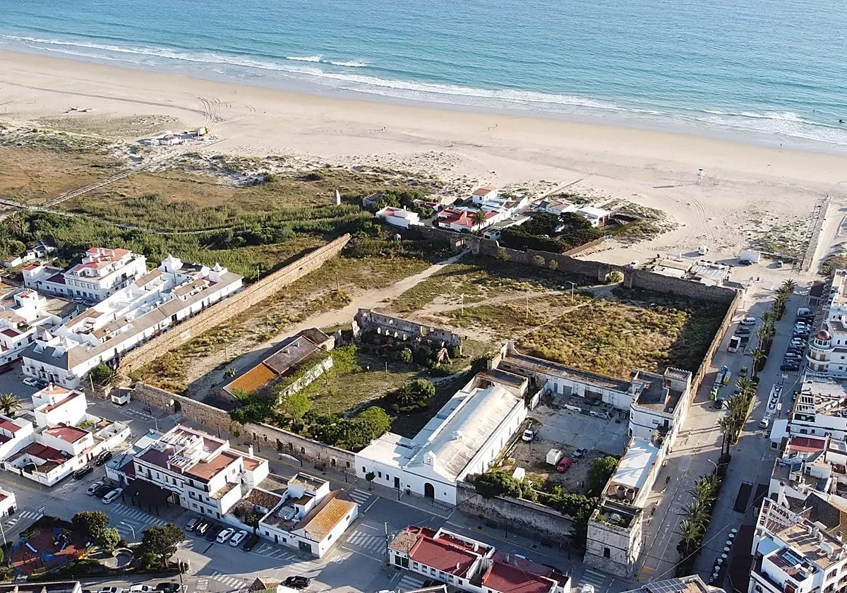 Los planes baratos de septiembre en Andalucía que conviene reservar ahora: playas vacías, hoteles más baratos y pueblos con encanto