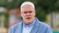 'I don't think one resignation cuts it' - says DUP leader over Parades Commission issues