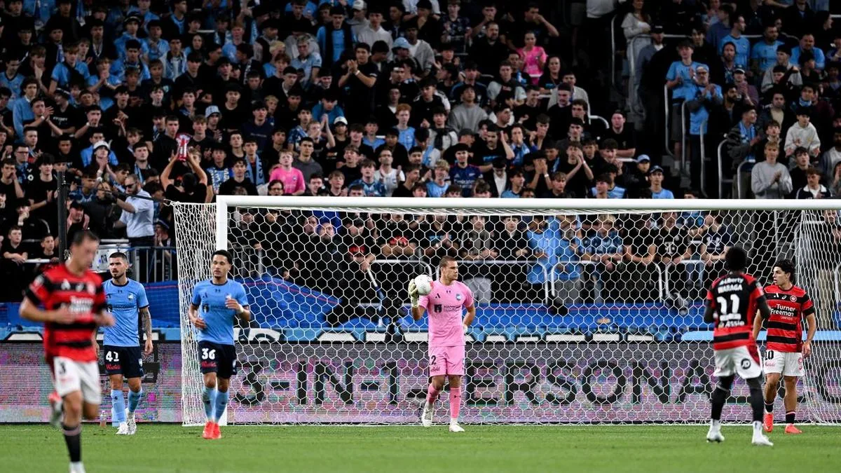 'Wasn't pretty': Sydney derby draw kicks off ALM season