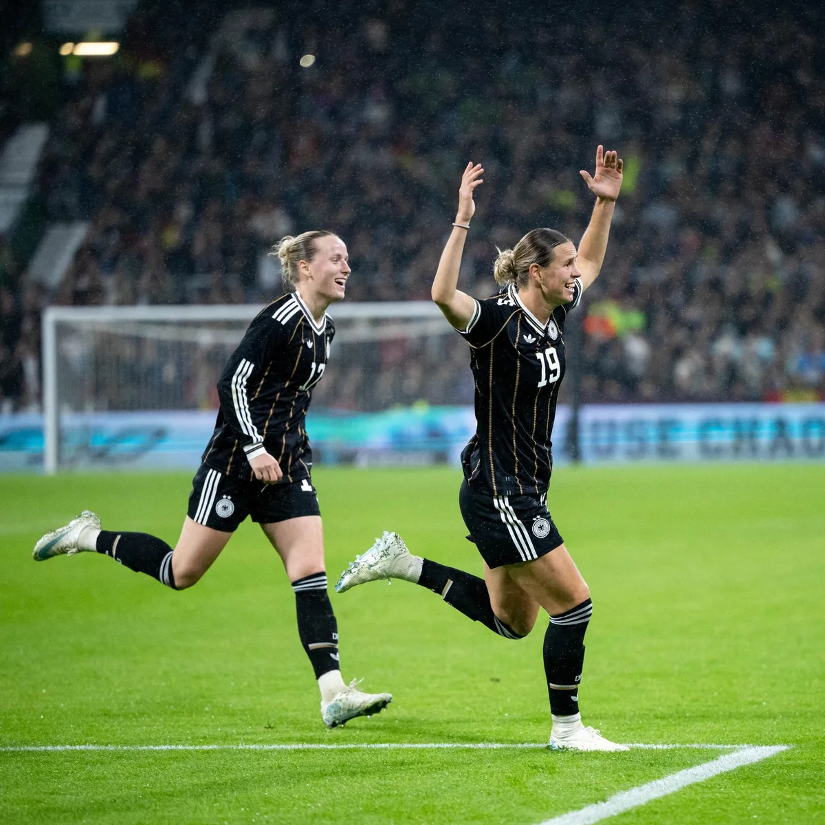 Fußball - Testspiel: DFB-Frauen besiegen Japan knapp