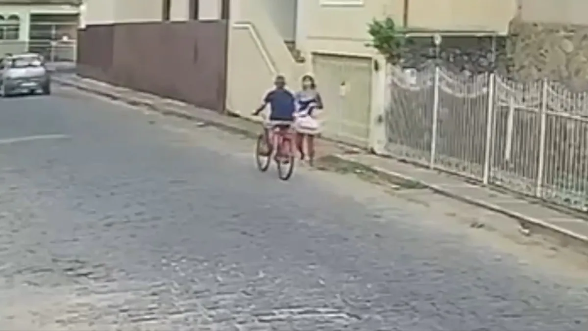 Mulher suspeita de esfaquear e matar idoso em bicicleta é presa em MG