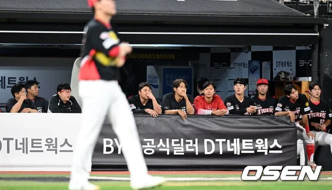 [사진]실점에 아쉬운 KIA