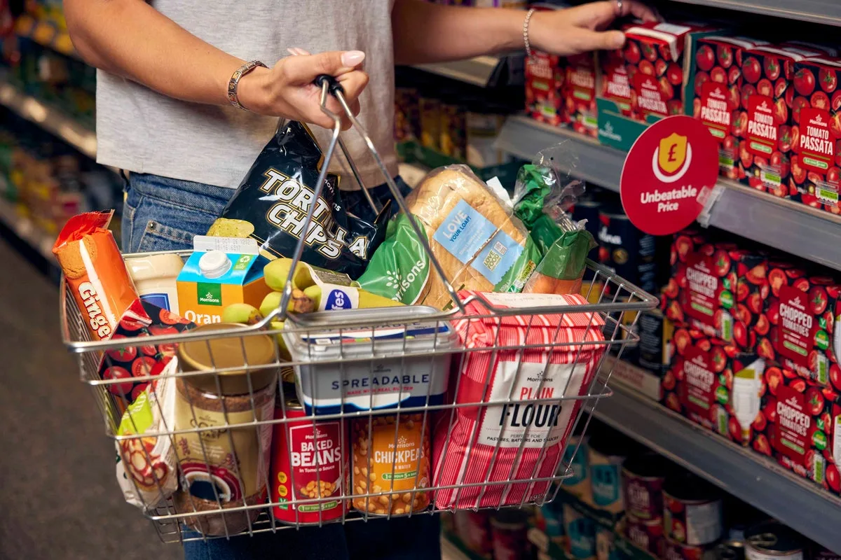 Morrisons vows ‘unbeatable prices’ on hundreds of groceries against UK supermarket rivals
