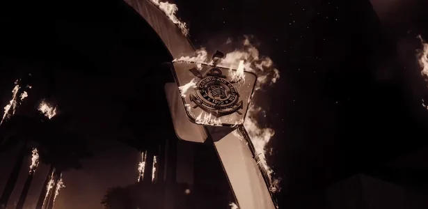 Corinthians: Memphis conversou com Stabile e será multado após videoclipe