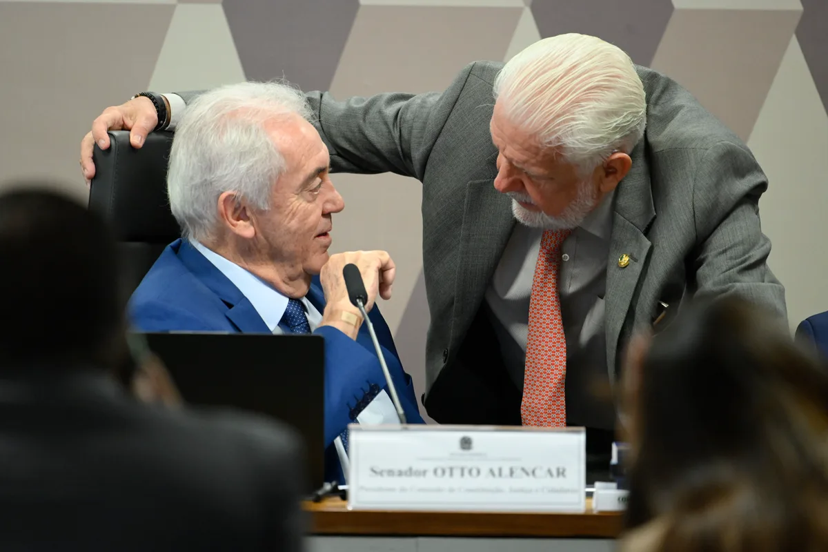 "Vitória histórica para o trabalhador", diz Otto Alencar após aprovação do fim da escala 6x1