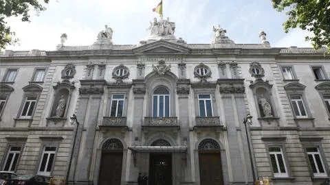 ENCUESTA: ¿Debería garantizarse el voto el 29-N a los españoles nacionalizados por la ley de nietos?