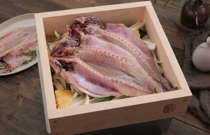 여수에서 민어 잡자 마자 손질 끝내 산지 직송, 특가 공동구매