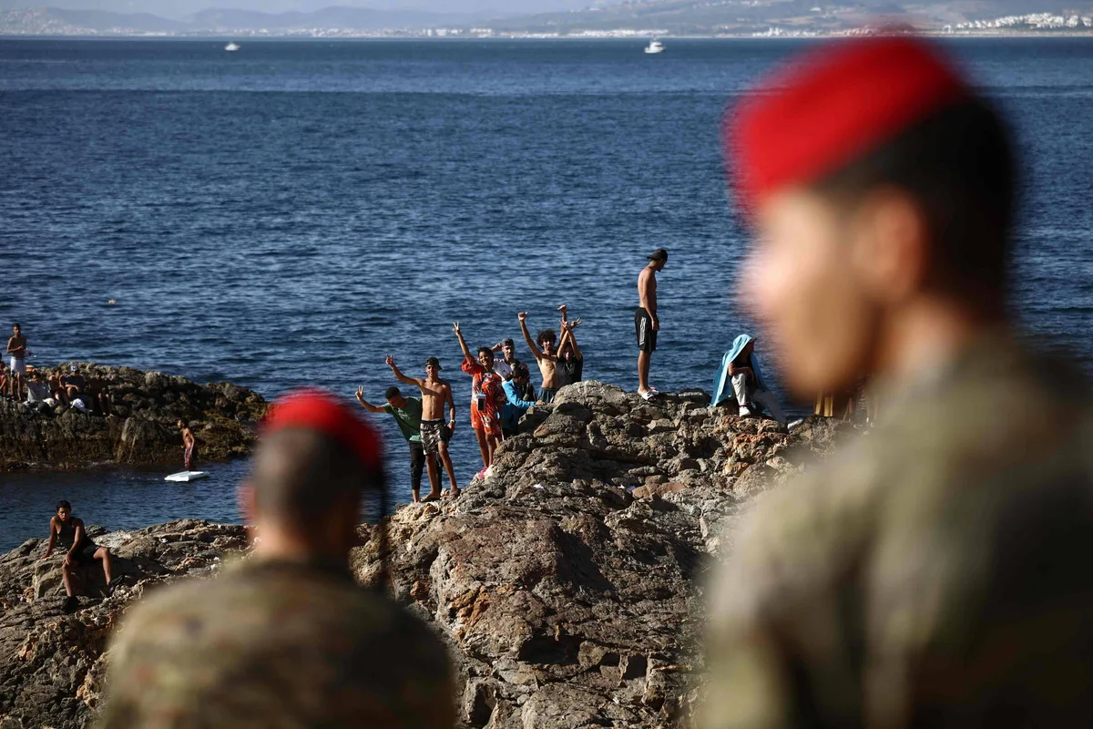 Migrantes vão continuar morrendo nas fronteiras enquanto a hipocrisia na Europa persistir