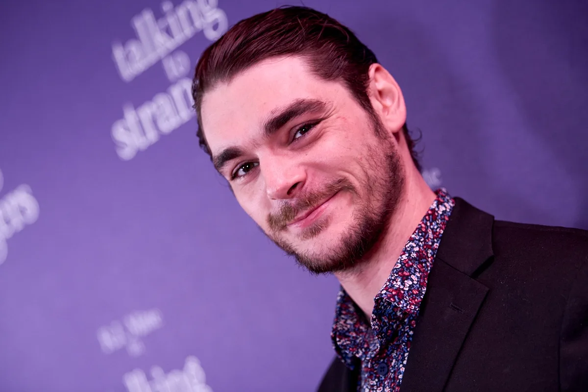 Ator de Breaking Bad, RJ Mitte foi encontrado morto pela mãe