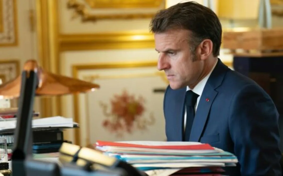 Macron cobra respostas a estudantes em protesto