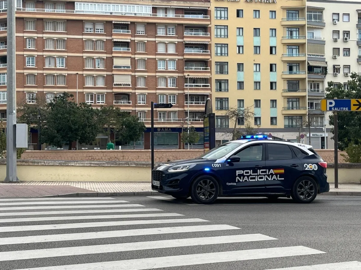 La policía libera en Zaragoza a una joven encerrada por su familia: querían casarla con un hombre 40 años mayor