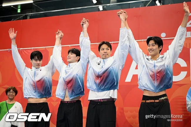 韓国、男子400リレーで日本逆転し銀