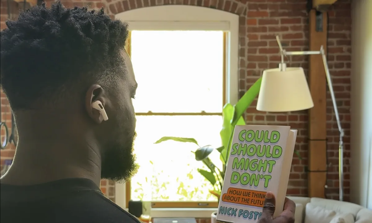 AirPods with cameras leak in new video