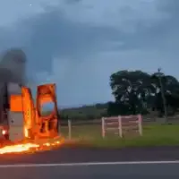 Ambulância de Aquidauana é destruída pelo fogo na BR-262