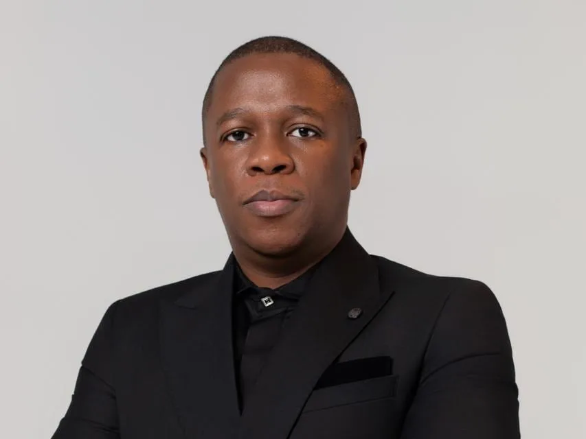 Malusi Mbokazi celebrates 10 years as a solo artist with live recording
