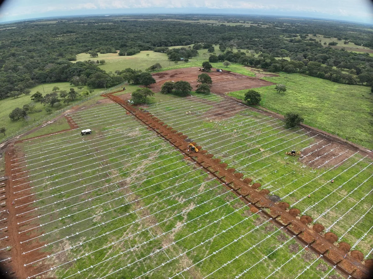 Telefónica impulsa la digitalización en proyectos energéticos de Negratín, con tres pilotos en Colombia