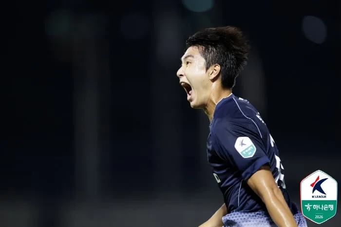'이제호 장군-박재용 멍군' 이랜드, 파상공세에도 파주와 1-1 무승부 '2위 점프'[현장 리뷰]
