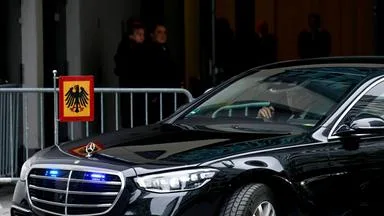 "Rote Karte" für Dienstwagen von 160 Spitzenpolitikern