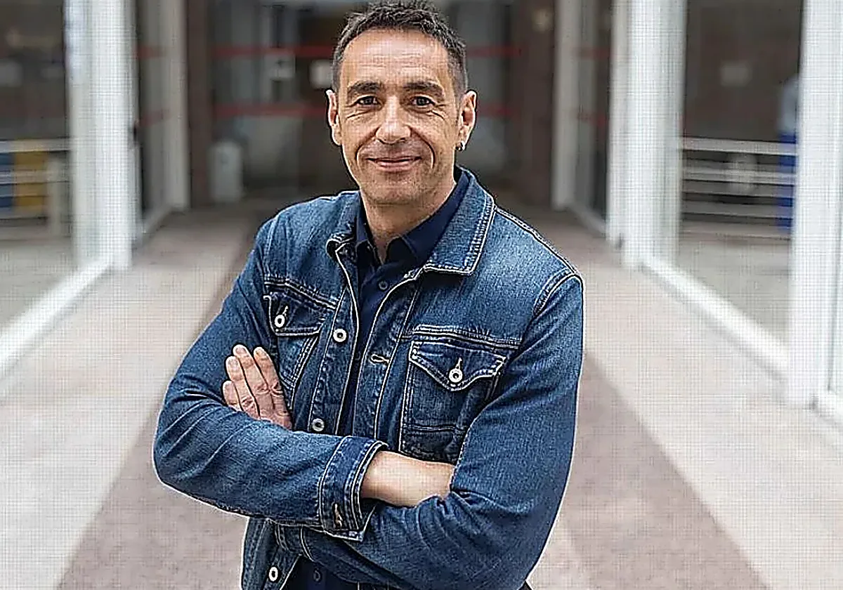 Quién es Emilio Delgado, el aliado de Gabriel Rufián que encabezará Frente Amplio en Madrid: su sueldo, su trayectoria y campeón de taekwondo
