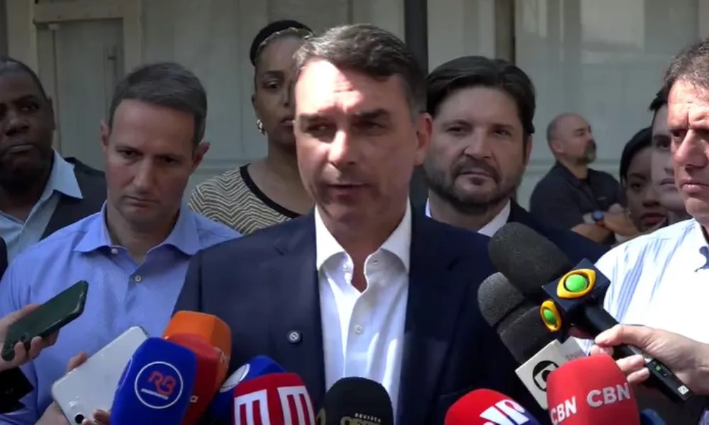 Encontro de Flávio com ministro de Bukele será em SP neste domingo