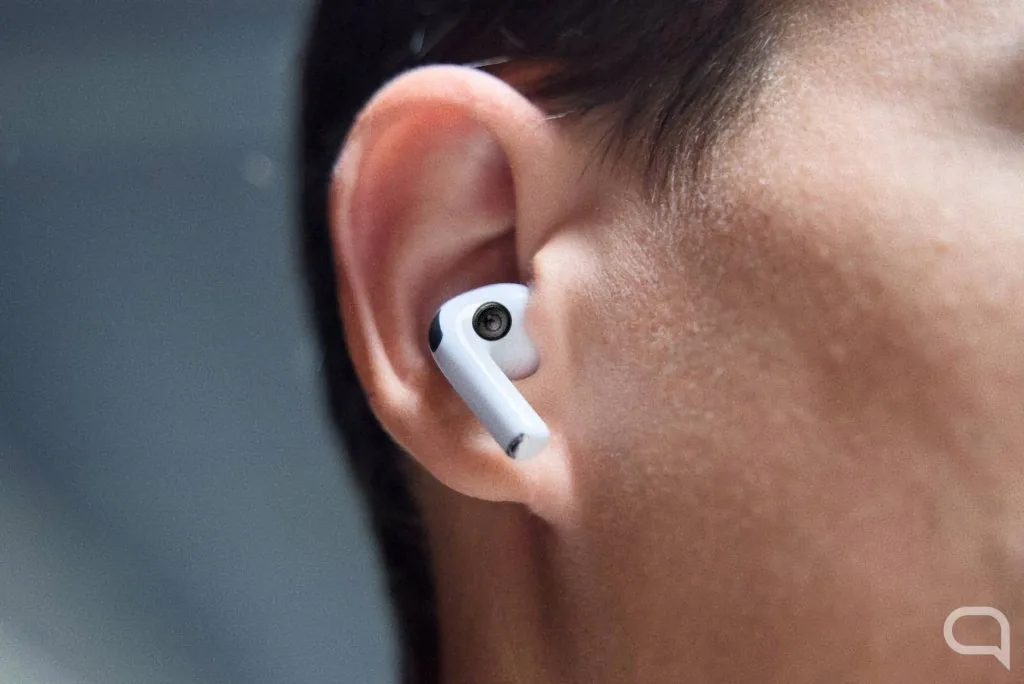 Apple filtra los AirPods con cámara y confirma para qué servirán: no harán fotos, sino algo mejor