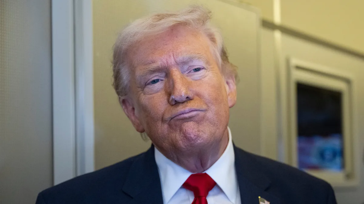 Obsessed Trump Finds a New White House Construction Project