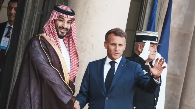 Paris e Riade pedem solução negociada entre EUA e Irão