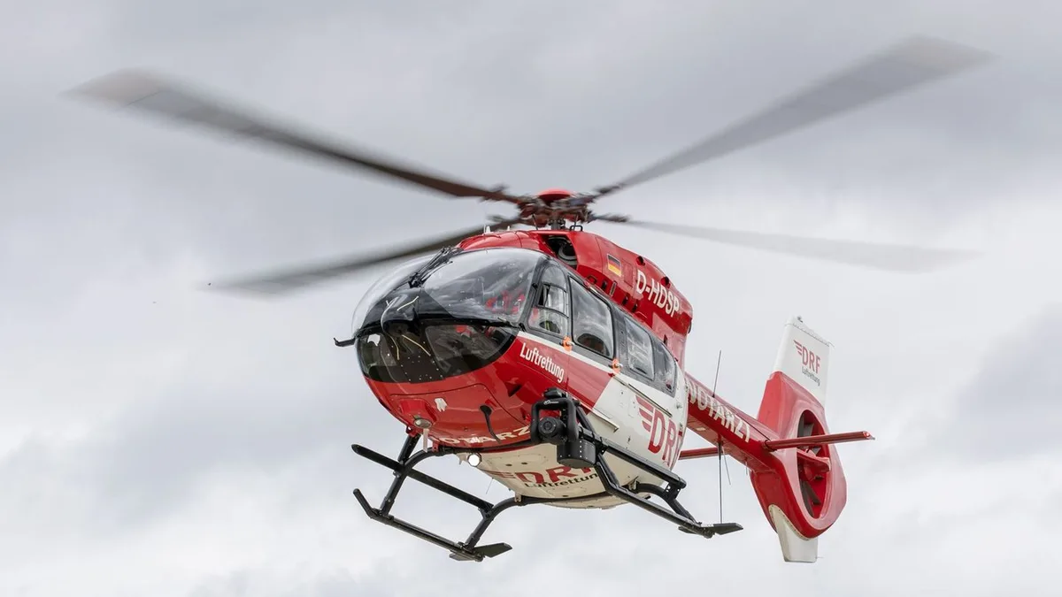 Hubschraubereinsatz: Motorradfahrer wird schwer verletzt