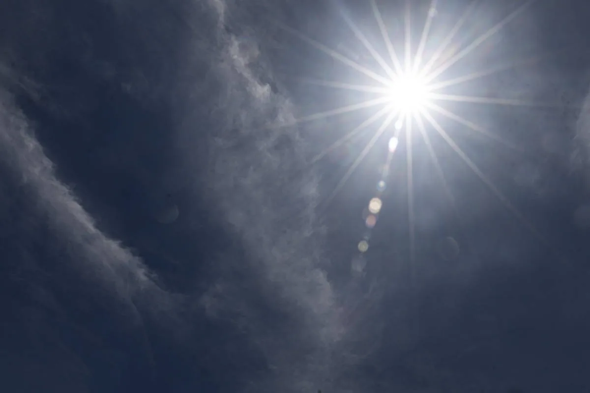 São Paulo deve ter calor de 35°C e baixa umidade do ar neste sábado (29)