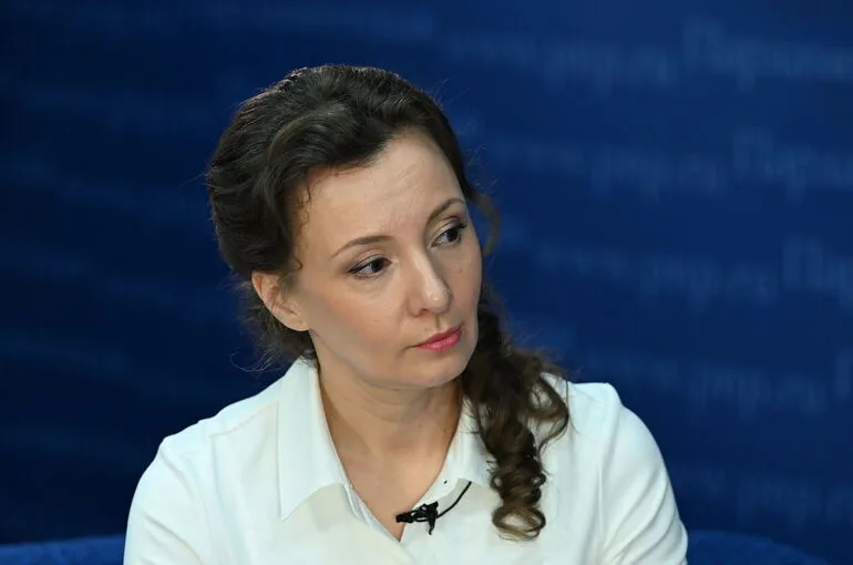 Депутат Кузнецова: Доля одиноких отцов за 20 лет выросла в четыре раза