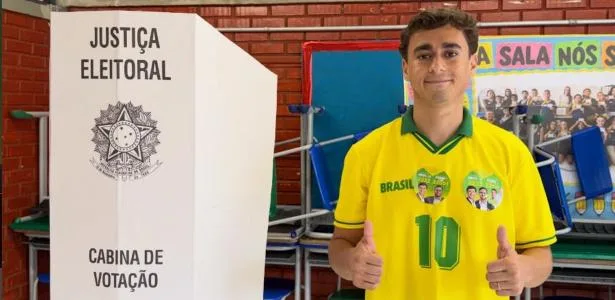 Arenão articula reforma eleitoral anti-Nikolas