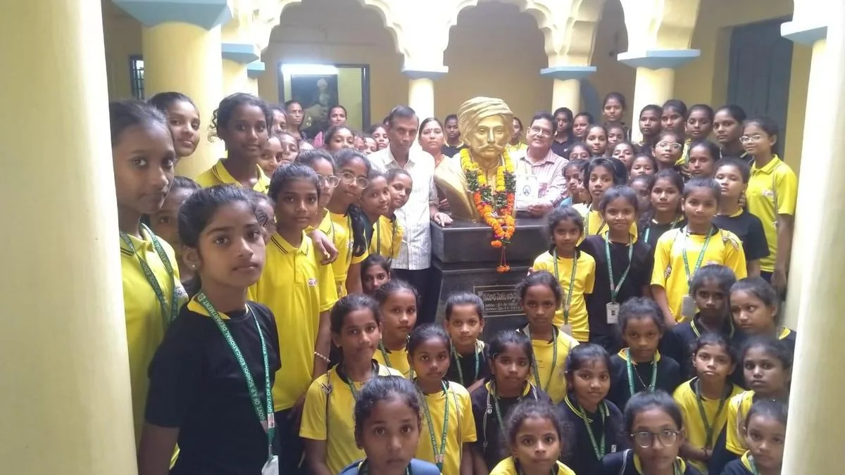 Young generation needs to know literary contribution of Gurajada Apparao: former V-C