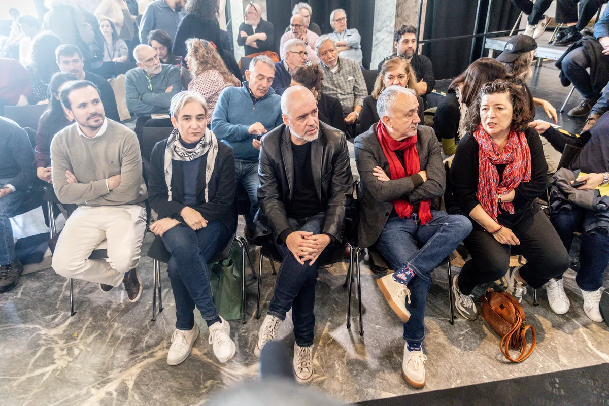 El Frente Amplio proclama líder a Colau tras la provocación del pacto entre Rufián y Montero