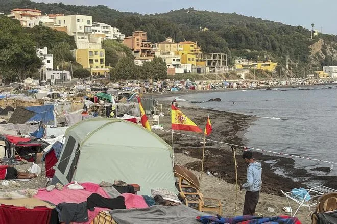 Crisis de Ceuta, última hora en directo: El Gobierno ve "imposible" cifrar los migrantes que quedan en Ceuta