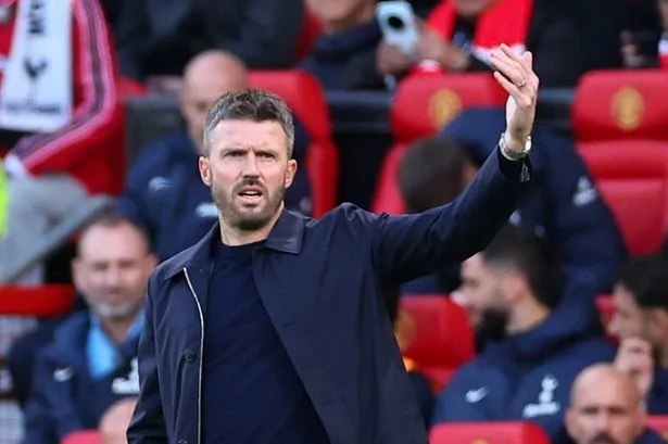 Michael Carrick disagrees with Sky Sports pundit's Man Utd claim after blowing win vs Tottenham